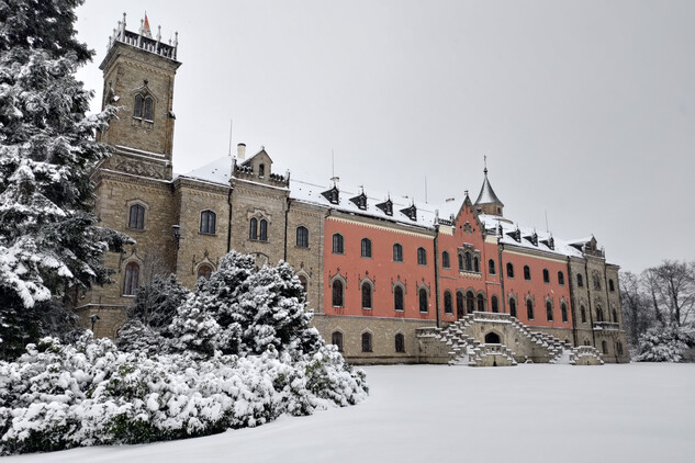 Sychrovský zámek v zimě